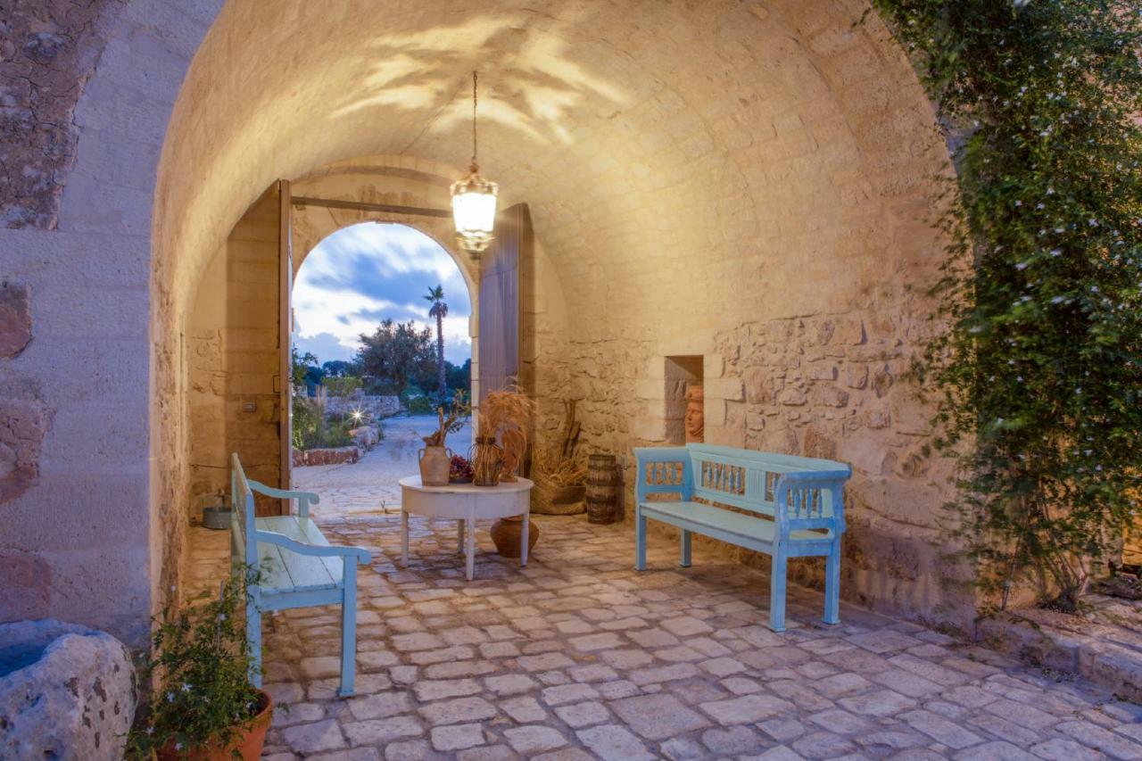 Terre Di Cavalusi Relais Vendégház Donnafugata Kültér fotó