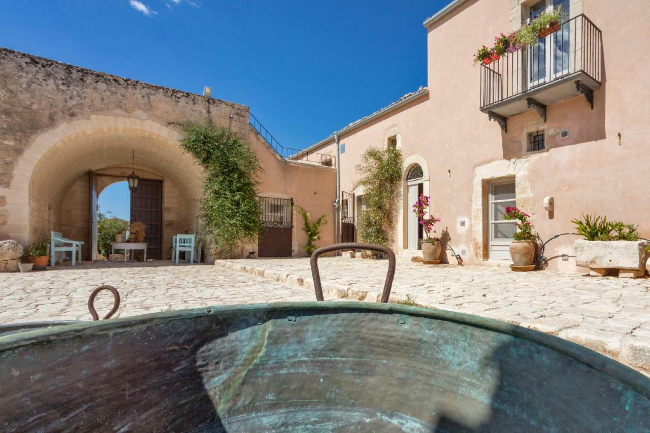 Terre Di Cavalusi Relais Vendégház Donnafugata Kültér fotó