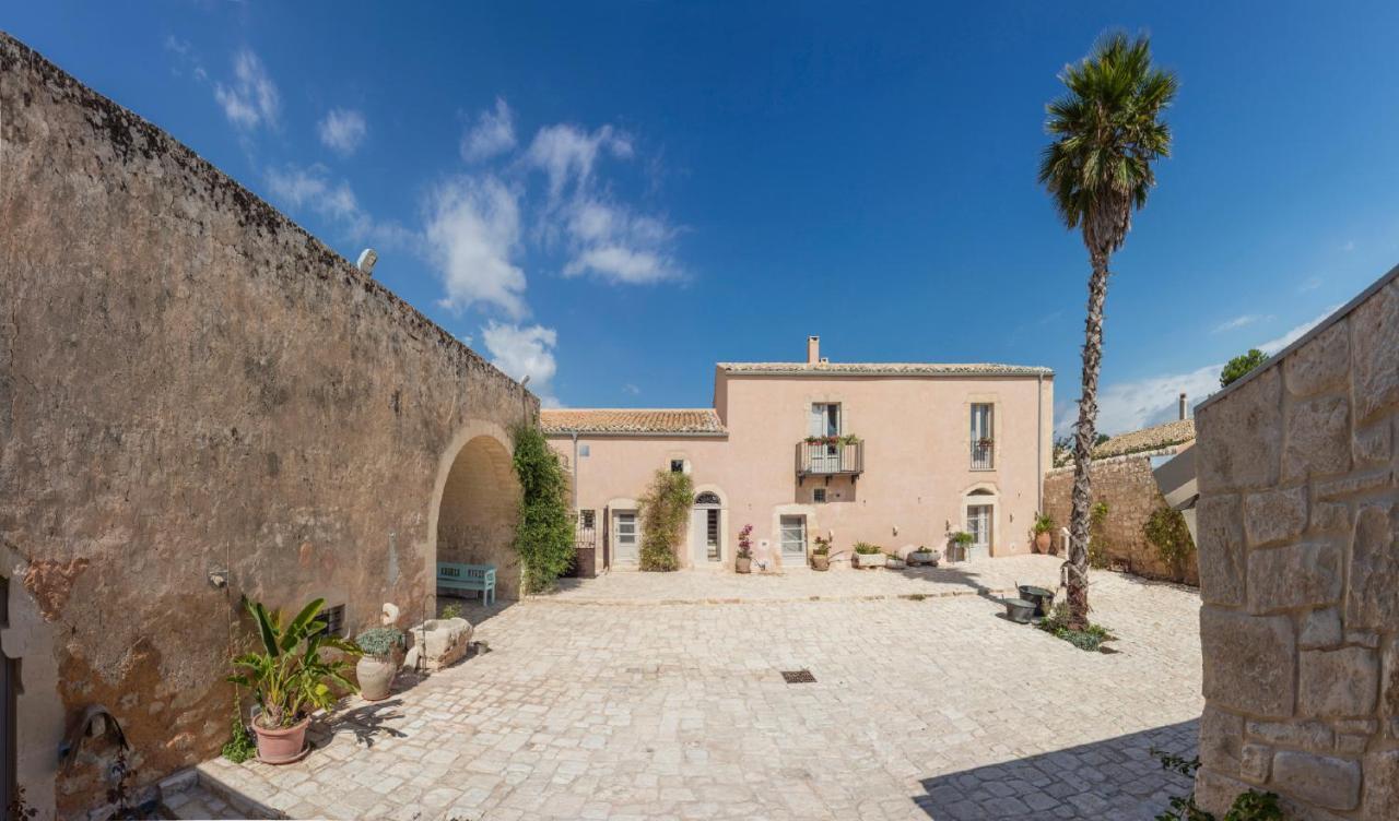 Terre Di Cavalusi Relais Vendégház Donnafugata Kültér fotó